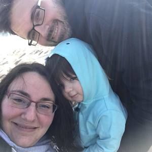 Meet your Posher, Adena